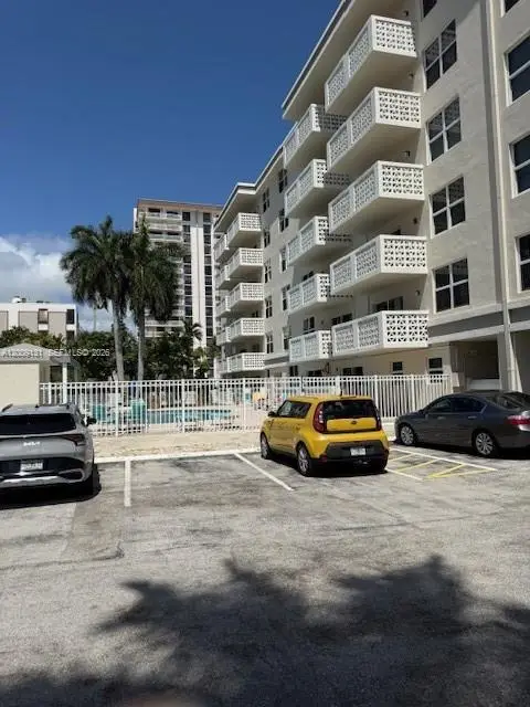 1901 S Ocean Dr #207, Hollywood, FL 33019 - #2