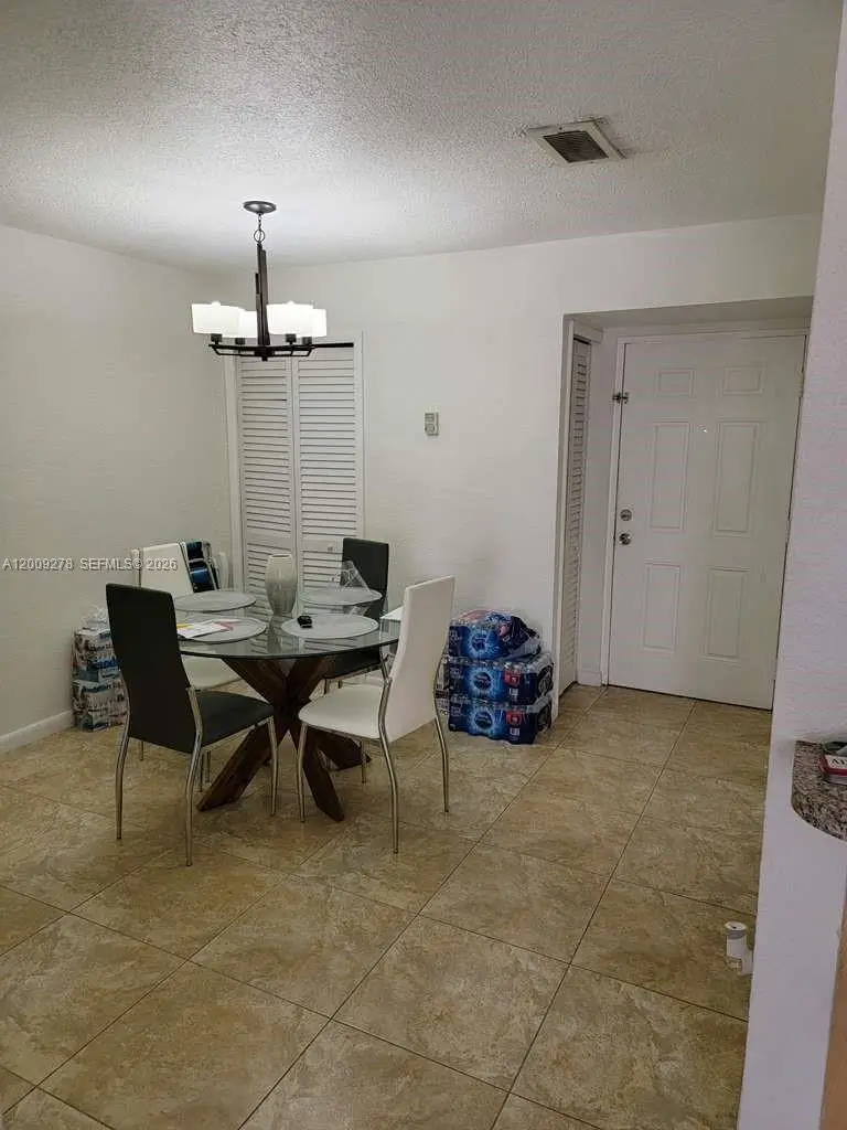 8425 NW 8th St #306, Miami, FL 33126 - #3