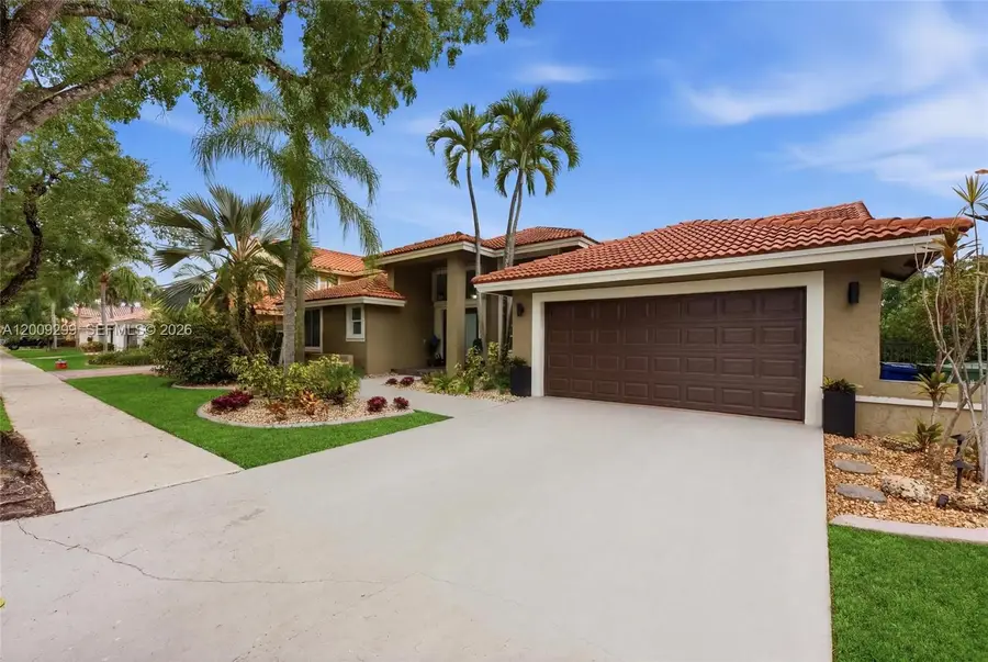 1135 Fairfax Ln, Weston, FL 33326 - #3