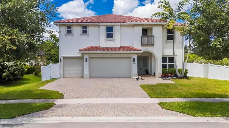 7601 Cavalia Dr, Davie, FL 33328 - #2