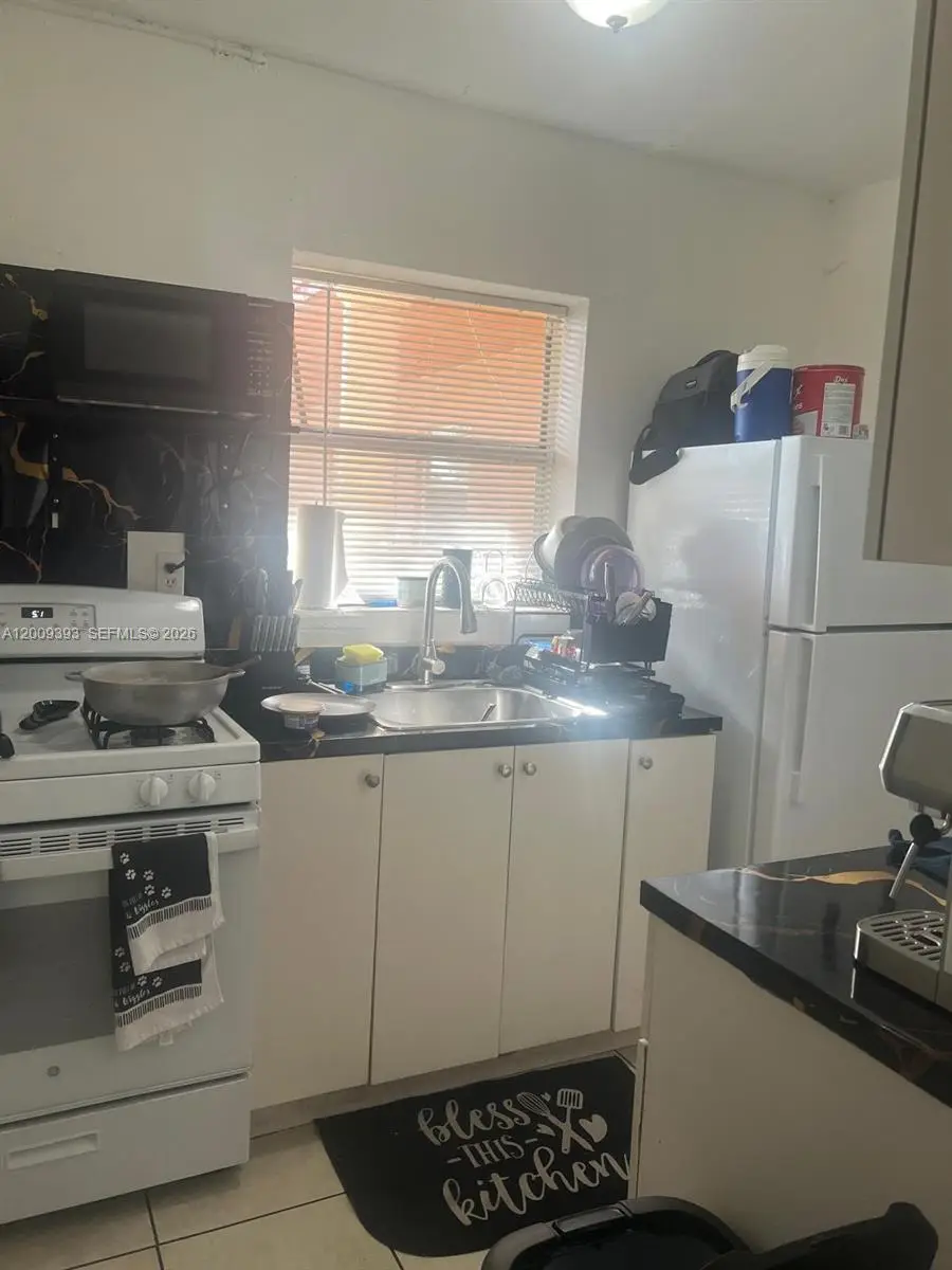 1245 W 24th St #121, Hialeah, FL 33010 - #1