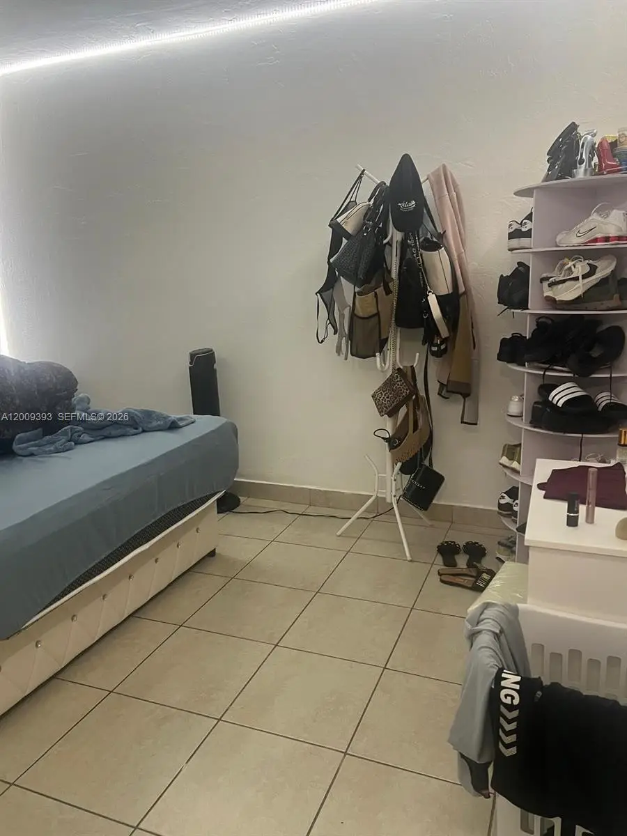 1245 W 24th St #121, Hialeah, FL 33010 - #3