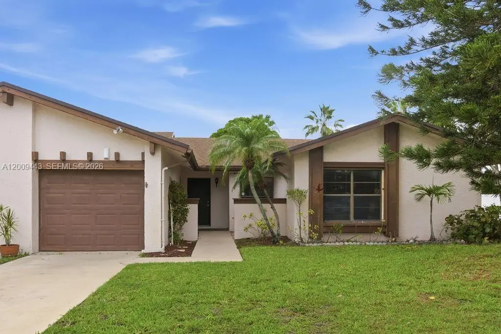 6125 Elsinore Cir, Greenacres, FL 33463 - #1