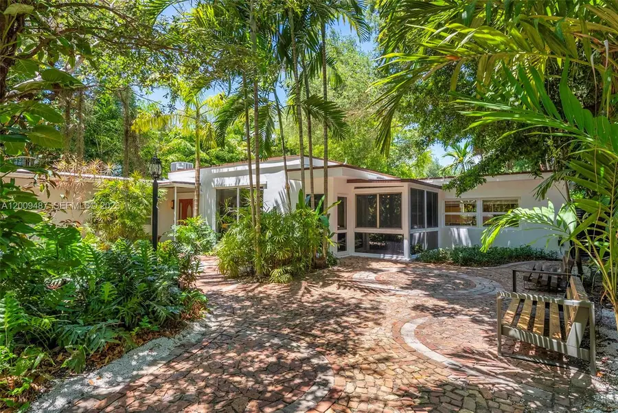 311 NE 86th St, El Portal, FL 33138 - #2