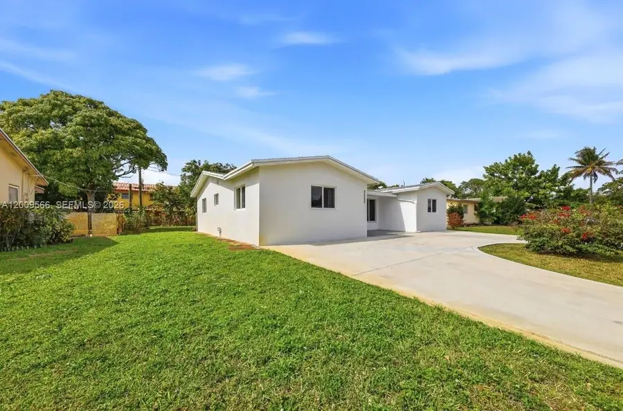 Address Withheld By Seller, Fort Lauderdale, FL 33313 - #2