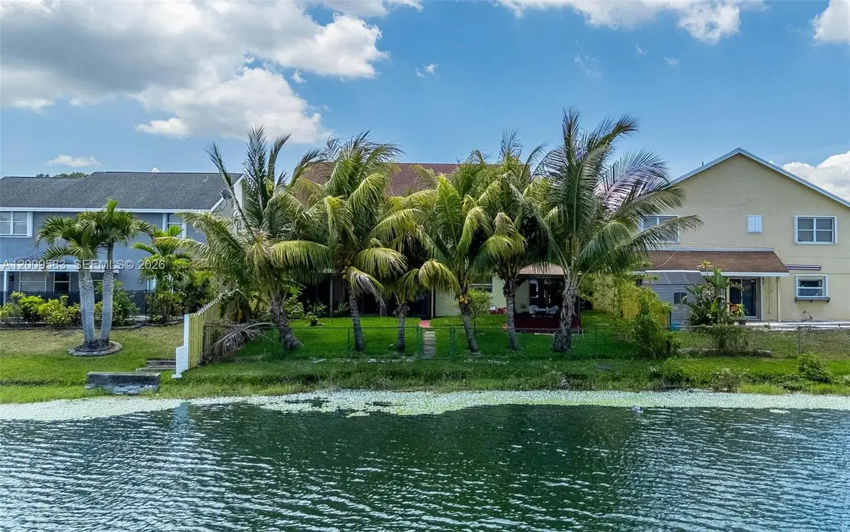 1001 SW 100th Ter, Pembroke Pines, FL 33025 - #1