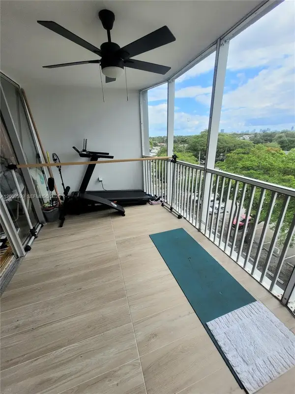 1780 NE 191st St #611-2, Miami, FL 33179