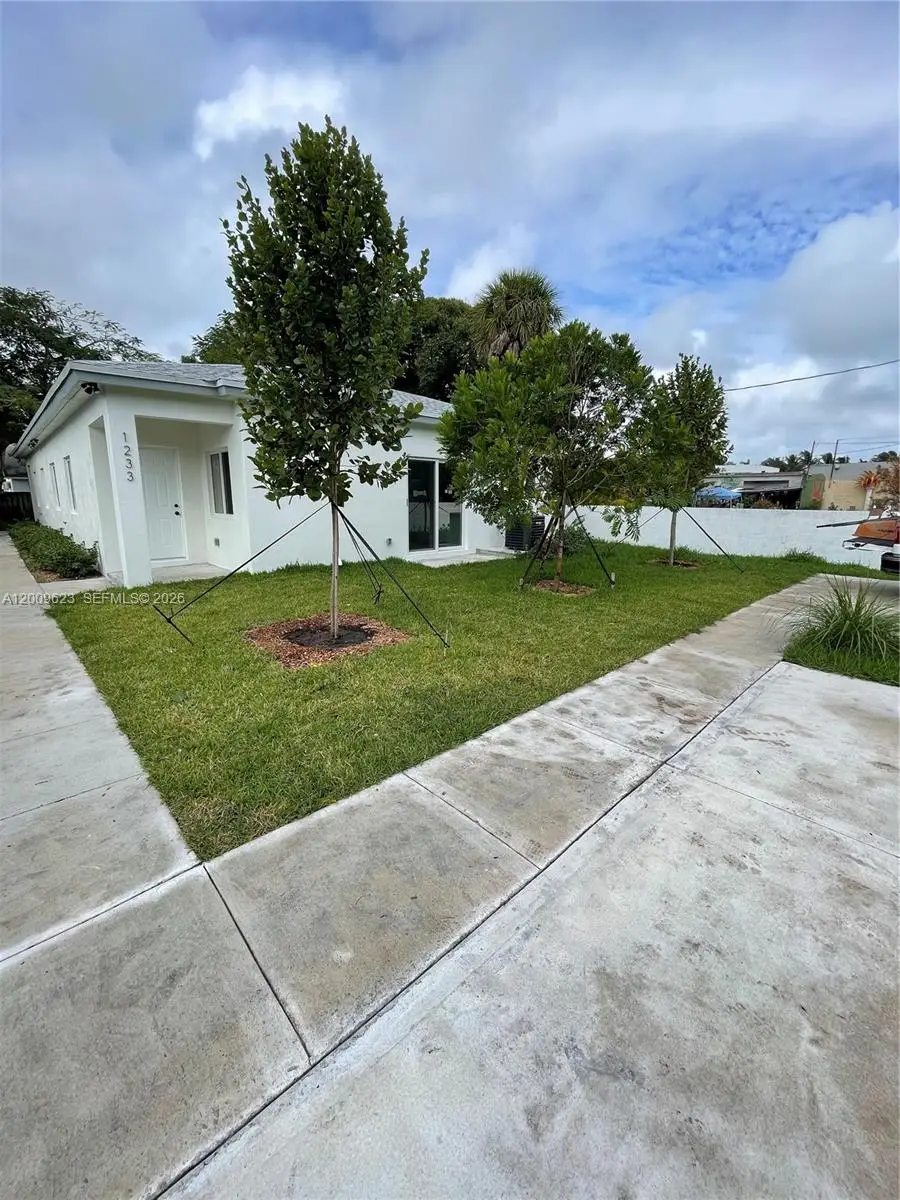 920 NW 81st St, Miami, FL 33150 - #1