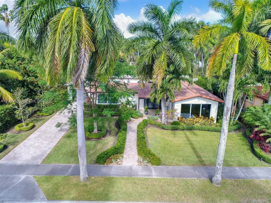 1017 Tyler St, Hollywood, FL 33019 - #3