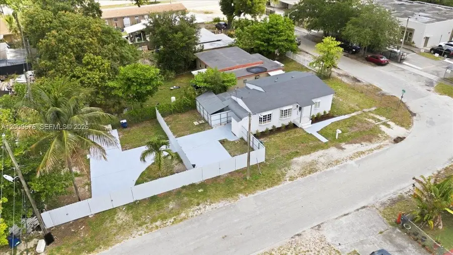 10200 NW 21st Ct, Miami, FL 33147 - #2