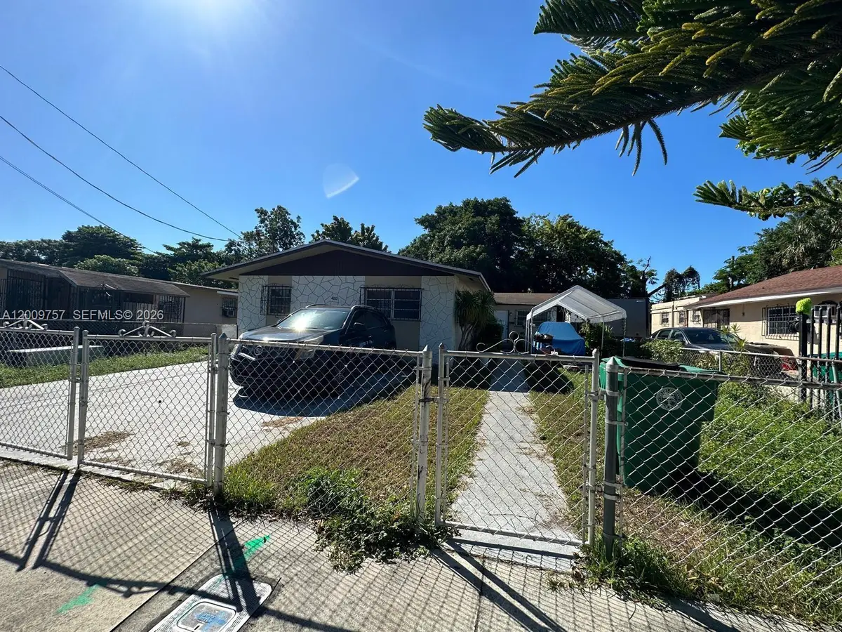 420 NW 32nd St, Miami, FL 33127 - #1