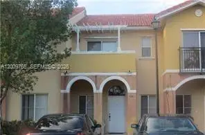 906 N Santa Catalina Cir, North Lauderdale, FL 33068