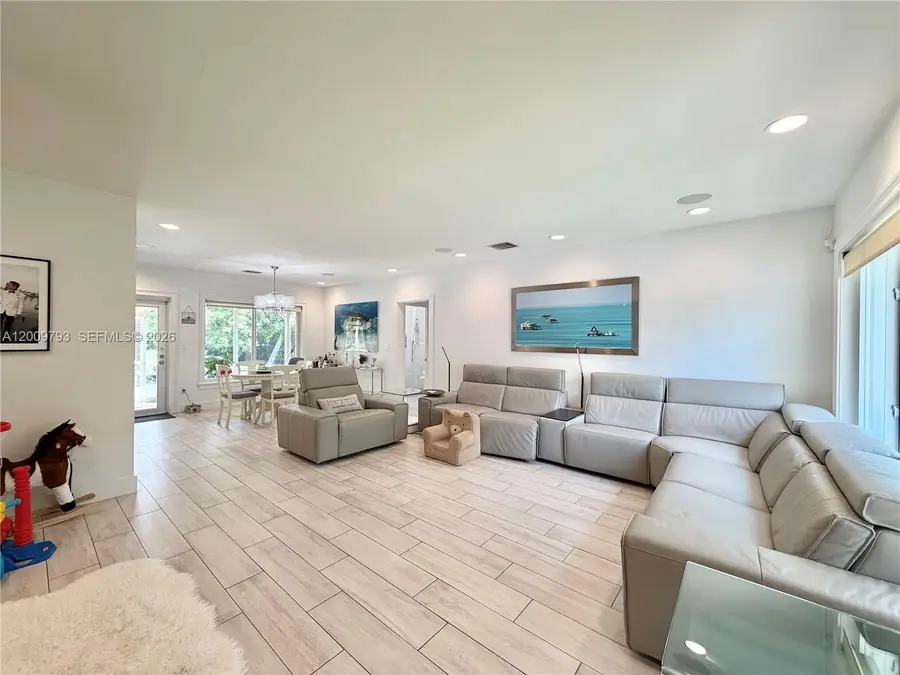 823 NE 107th St, Biscayne Park, FL 33161 - #3