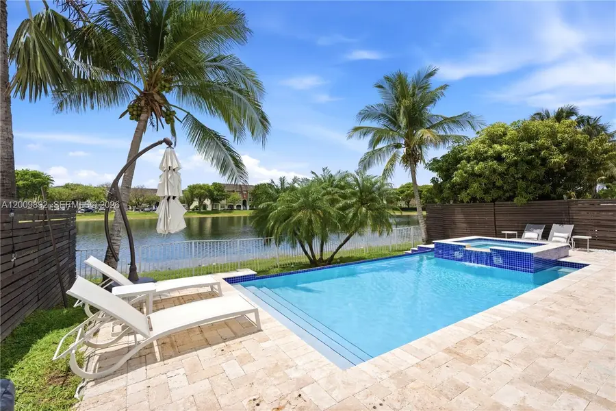 11090 NW 84th St, Doral, FL 33178 - #2