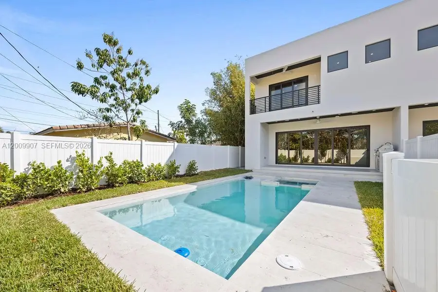 1137 NE 11th Ave, Fort Lauderdale, FL 33301 - #3