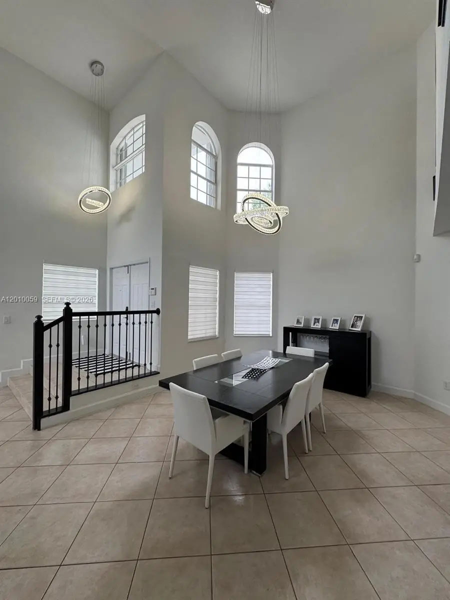 10873 NW 71st St, Doral, FL 33178 - #3