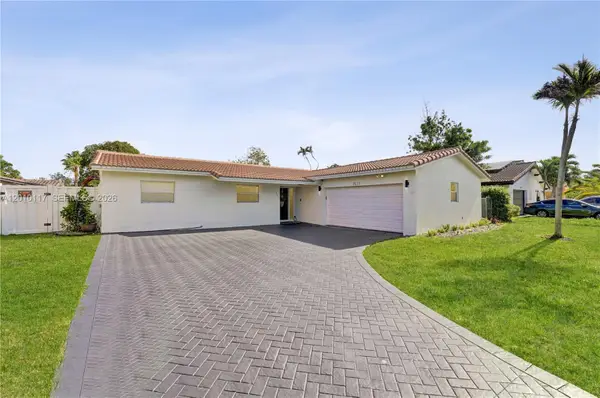 7511 NW 41st St, Coral Springs, FL 33065