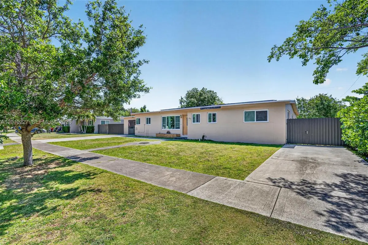 9430 Easter Rd, Cutler Bay, FL 33157 - #1