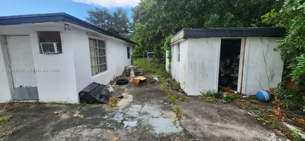 616 NW 20th St, Pompano Beach, FL 33060