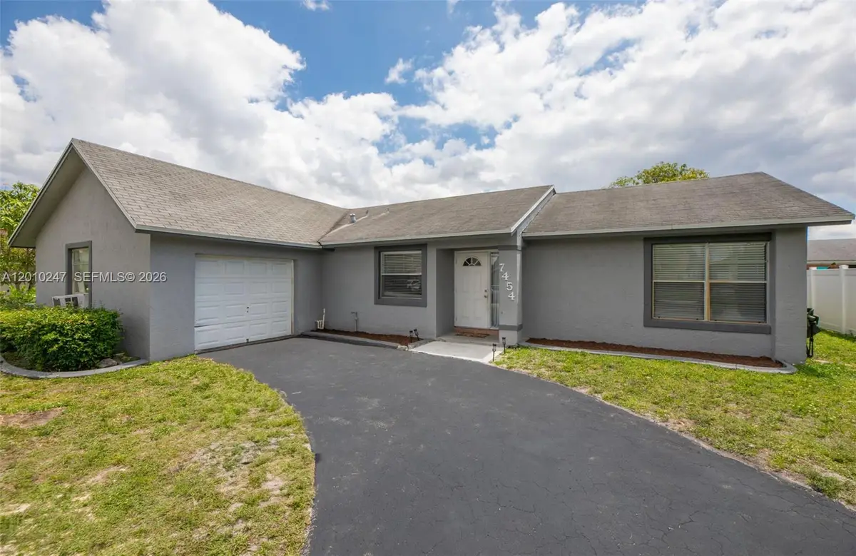 7454 NW 48th Pl, Lauderhill, FL 33319 - #1