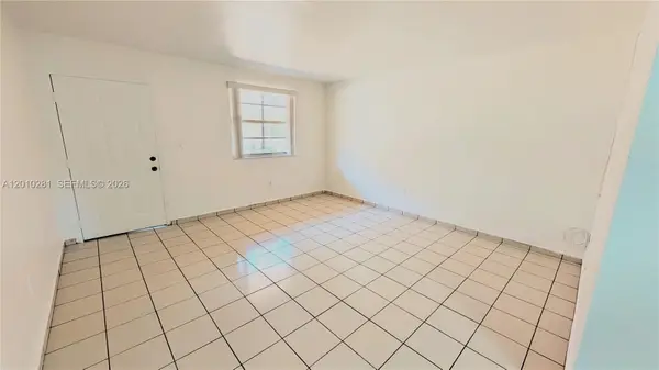 4655 Palm Ave #124, Hialeah, FL 33012