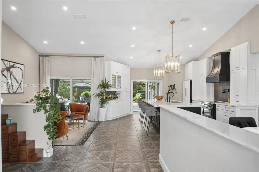 811 Amherst Ave, Davie, FL 33325 - #3