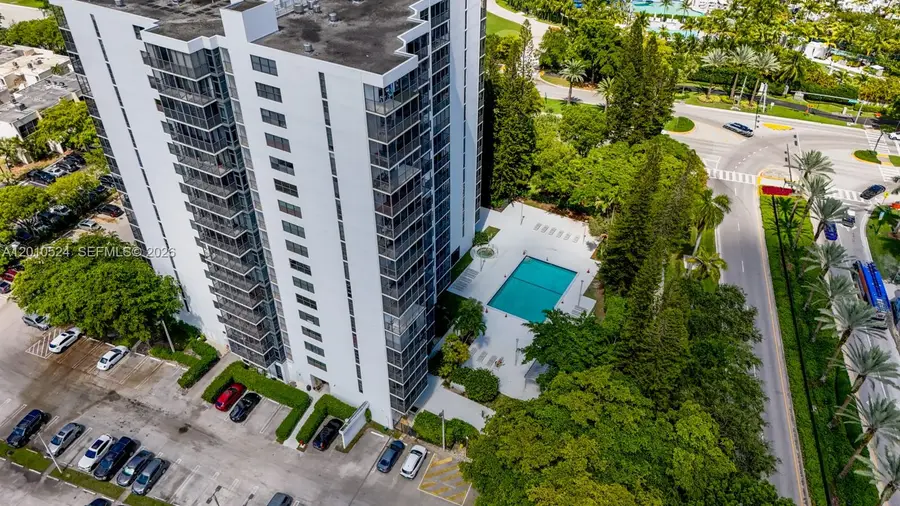 20100 W Country Club Dr #504, Aventura, FL 33180 - #2