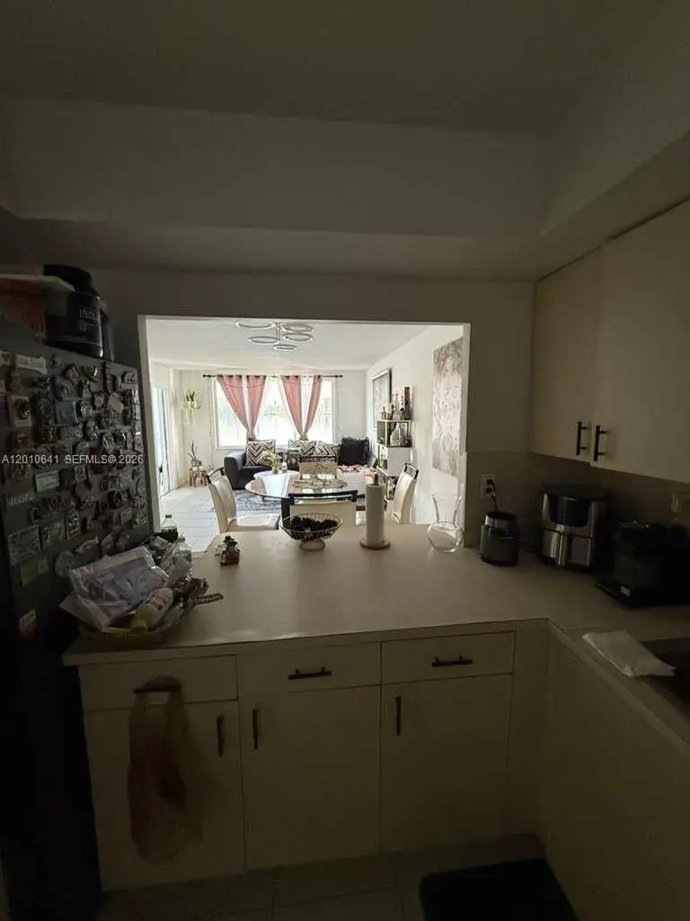 Address Withheld By Seller, Miami, FL 33179 - #3