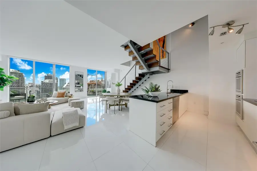 92 SW 3rd St #5202, Miami, FL 33130 - #3
