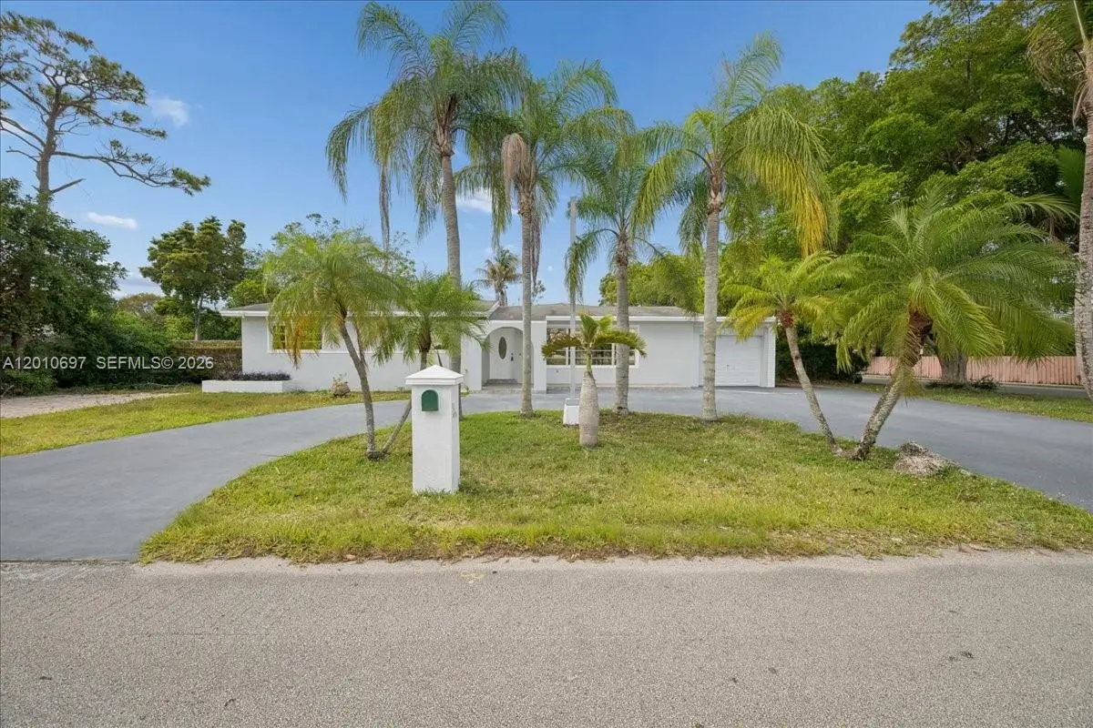 9280 SW 164th St, Palmetto Bay, FL 33157 - #1