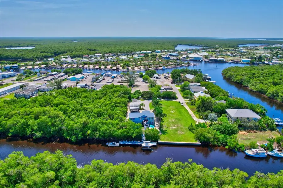 936 Panther Creek Ln, Everglades, FL 34114 - #3