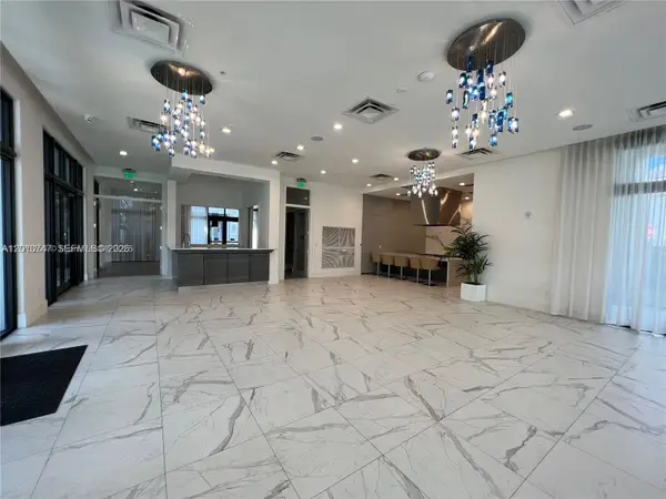 8167 NW 41st St #E-308, Doral, FL 33166