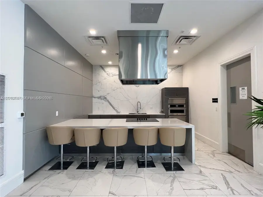 8167 NW 41st St #E-308, Doral, FL 33166 - #2