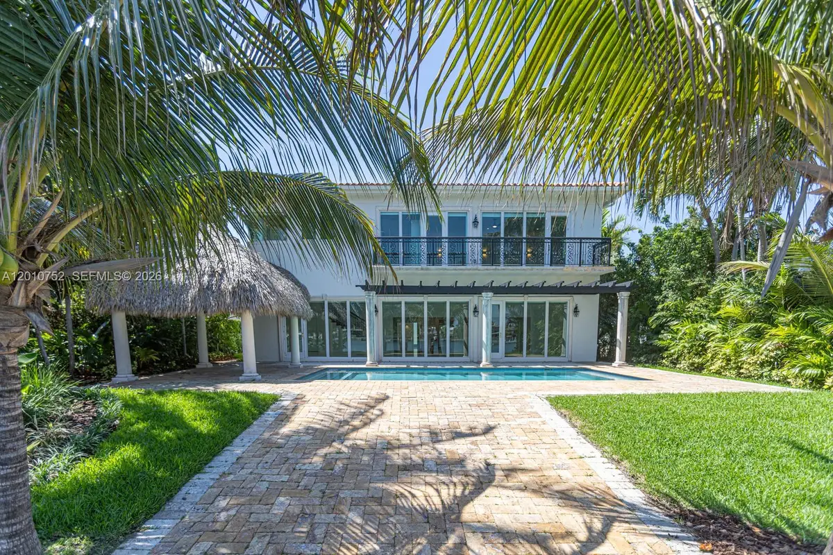 425 N Shore Dr, Miami Beach, FL 33141 - #1