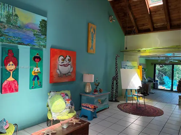 177 NE 6th Ct, Dania Beach, FL 33004