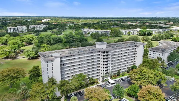 575 Oaks Ln #508, Pompano Beach, FL 33069