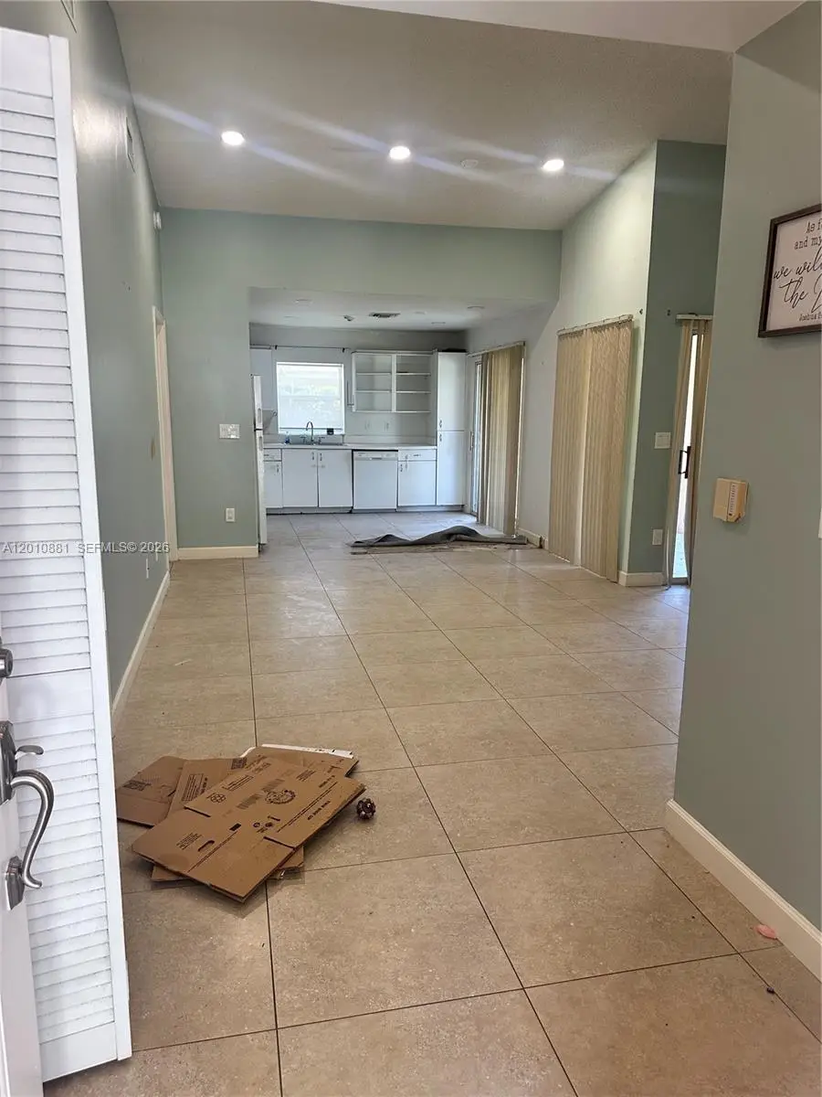 472 SE 22nd Dr, Homestead, FL 33033 - #2
