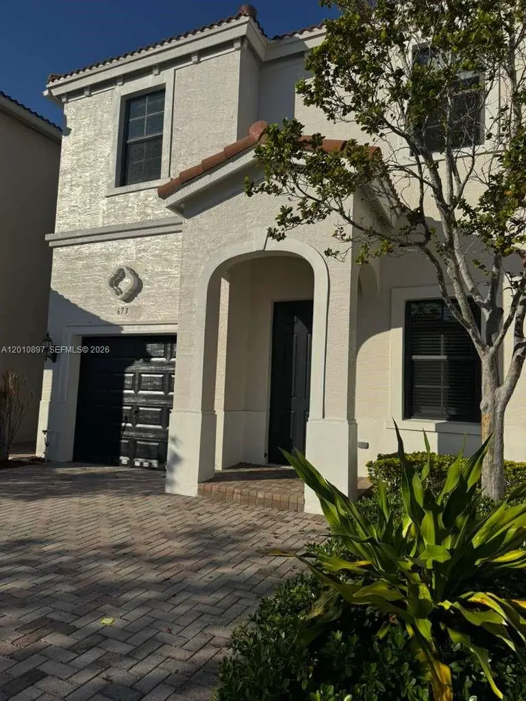 Address Withheld By Seller, Miami, FL 33179 - #2