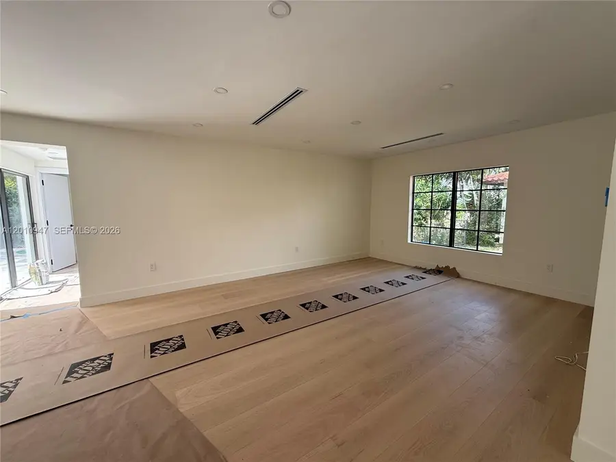 118 Sarto Ave, Coral Gables, FL 33134 - #2