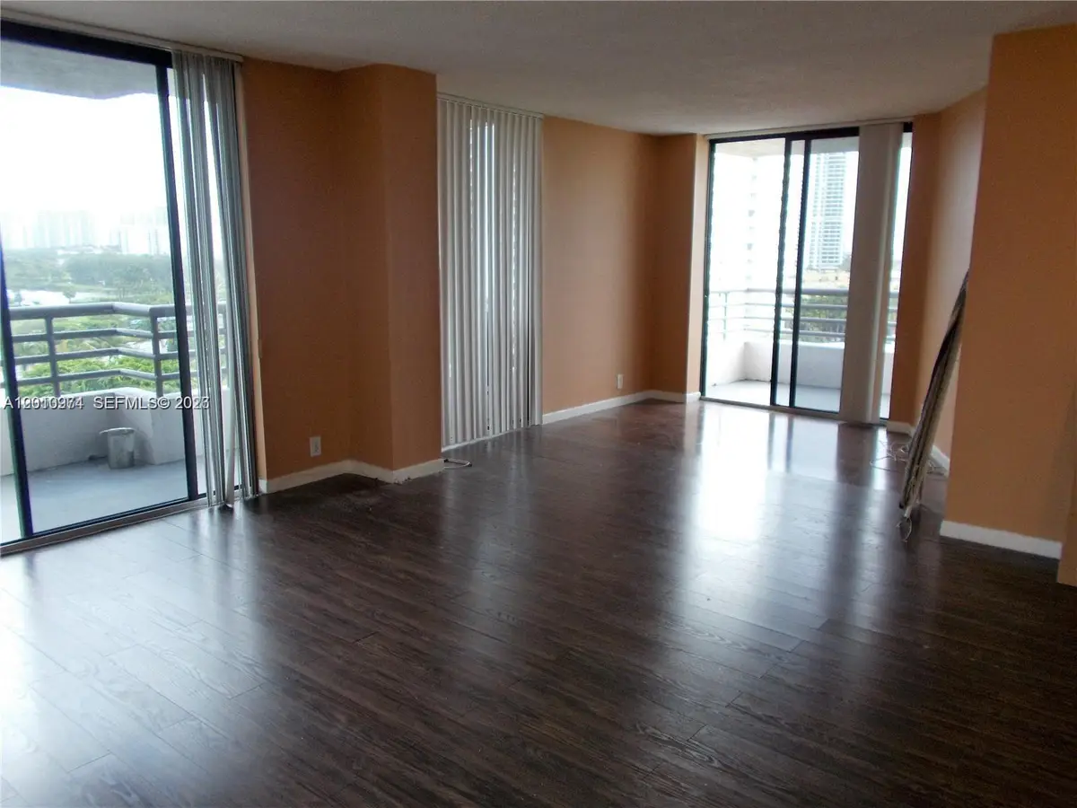 3300 NE 191st St #912, Aventura, FL 33180 - #1