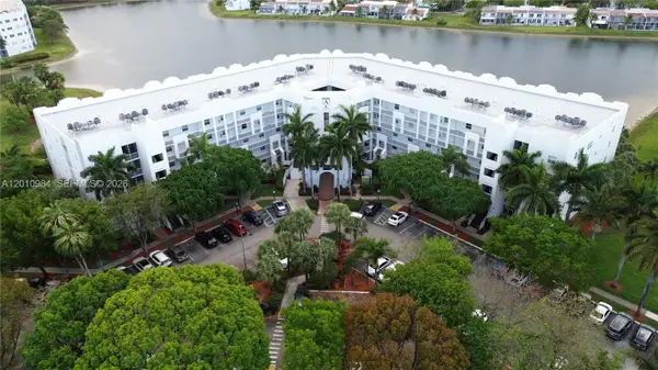 10730 NW 66th St #313, Doral, FL 33178