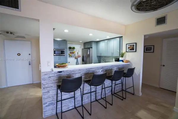 500 Three Islands Blvd #1008, Hallandale Beach, FL 33009