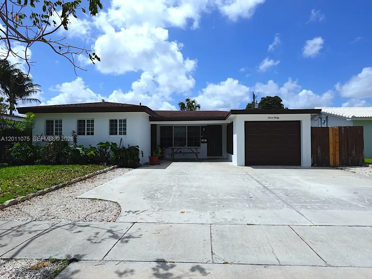 730 N 73rd Ave, Hollywood, FL 33024 - #1