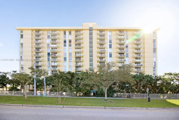 2350 NE 135th St #1111, North Miami, FL 33181
