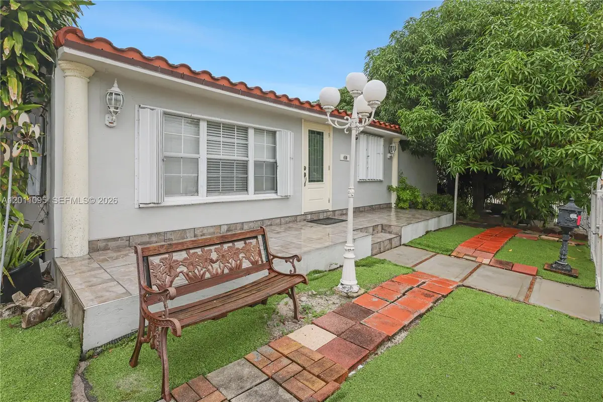 450 Nw 40th Ct, Miami, FL 33126 - #1