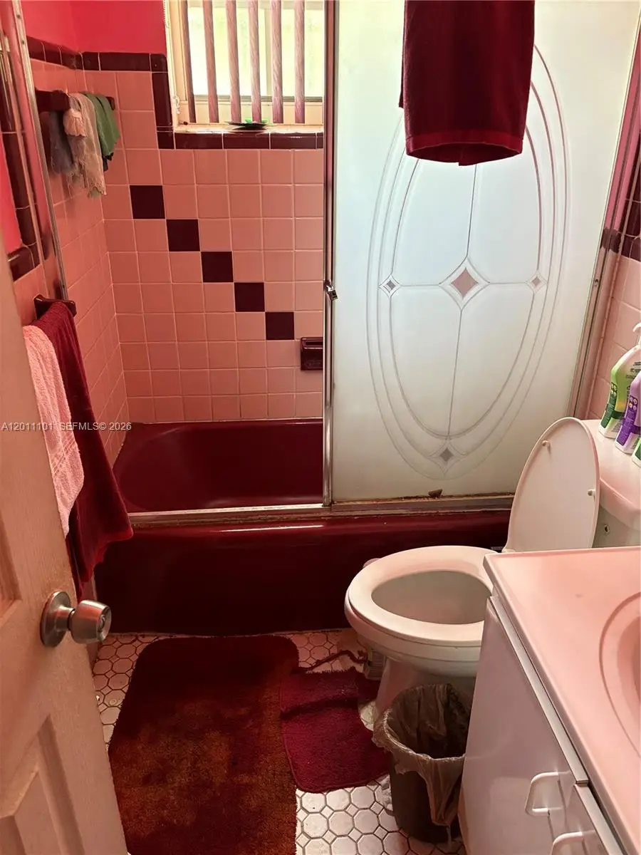 1360 NW 88th St, Miami, FL 33147 - #3