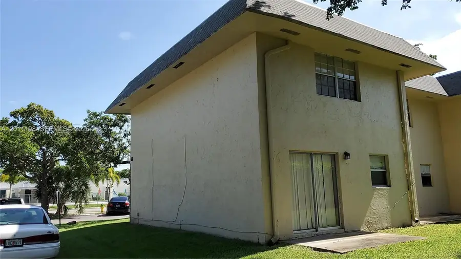 7505 Kimberly Blvd #122, North Lauderdale, FL 33068 - #3