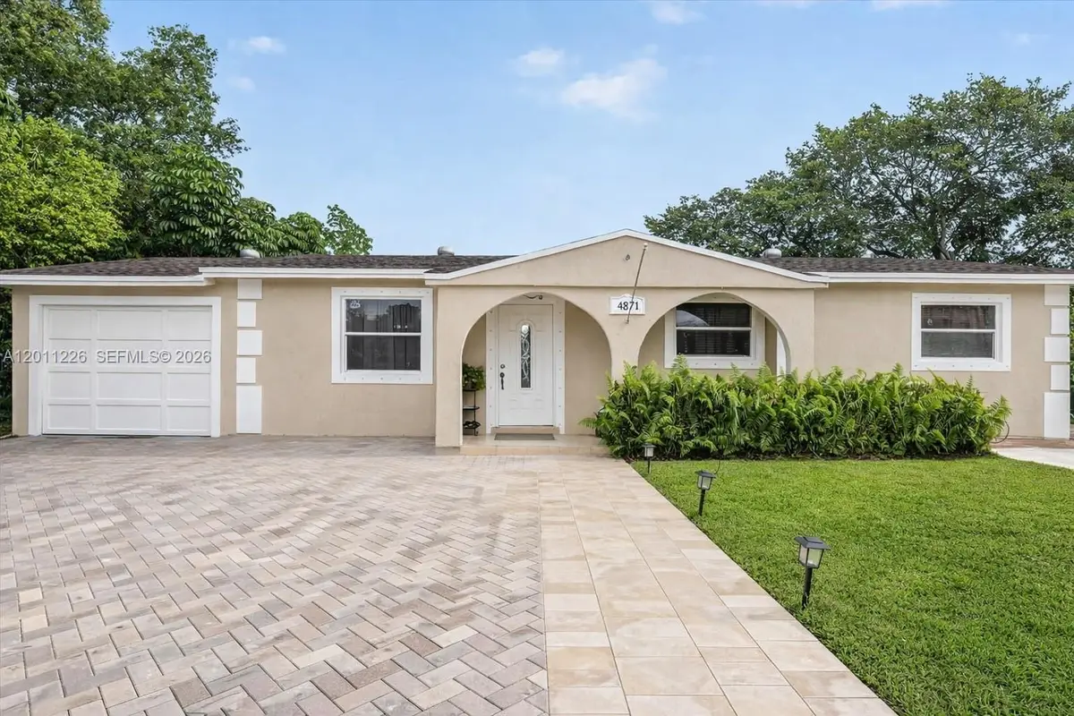 4271 NW 192nd St, Miami Gardens, FL 33055 - #1