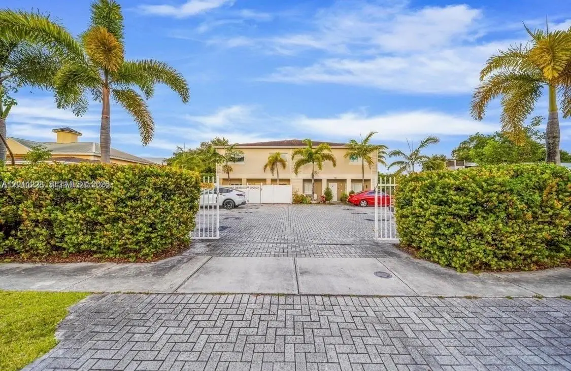 615 NW 10th Ter #1, Fort Lauderdale, FL 33311 - #1