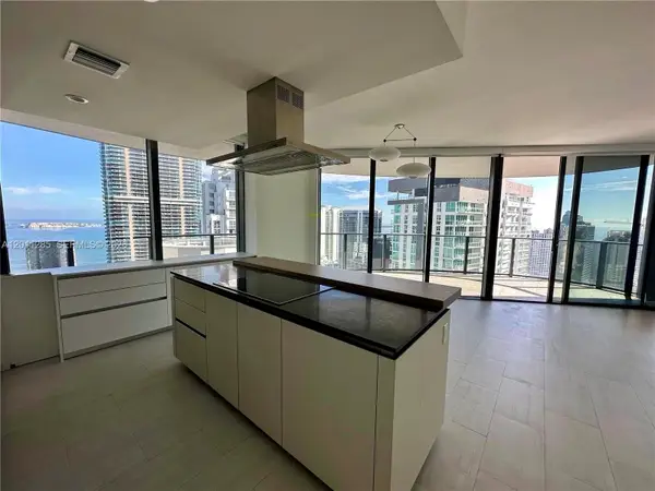 1000 Brickell Plz #4301, Miami, FL 33131